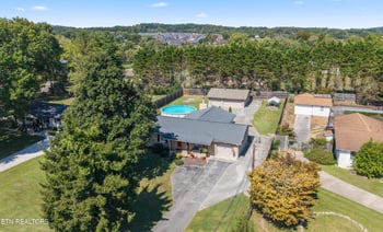 6749 Heatherbrook Dr, Knoxville, TN 37931