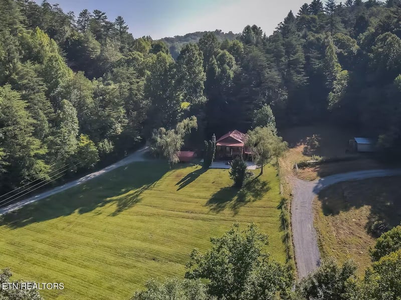 676 Rocky Flats Rd, Cosby, TN 37722
