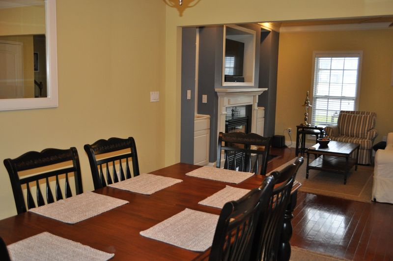 676 Silver Leaf Dr, Lenoir City, TN 37772