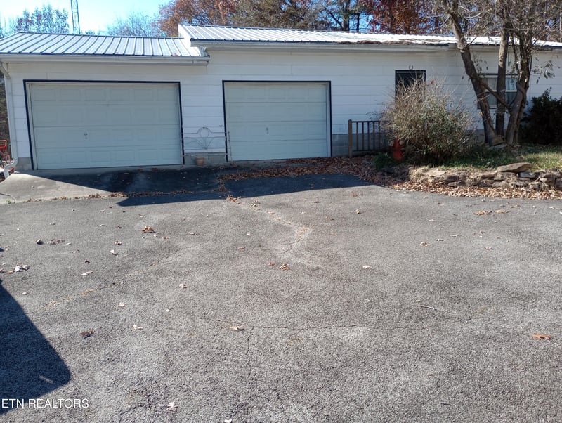 6766 Highway 70, Crossville, TN 38555