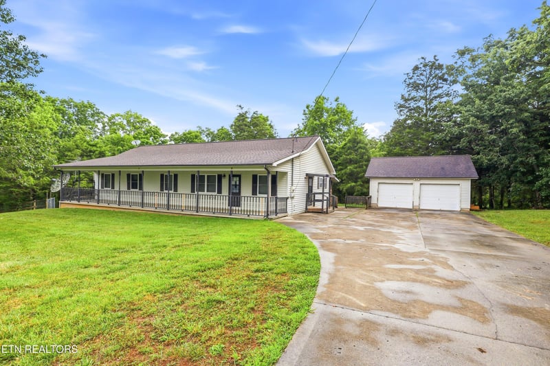 677 Bethel Rd, Clinton, TN 37716
