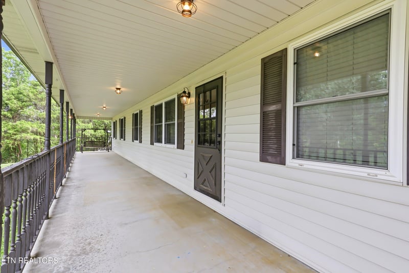 677 Bethel Rd, Clinton, TN 37716