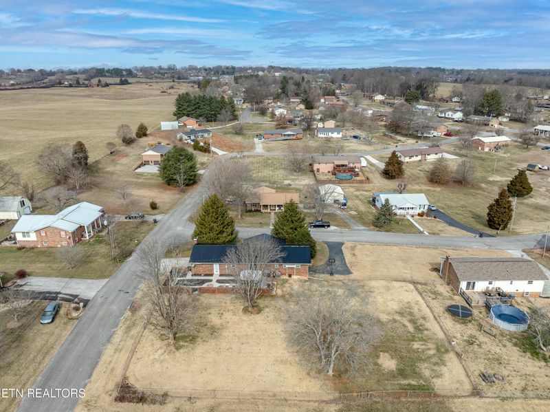 6779 Colgate Dr, Talbott, TN 37877