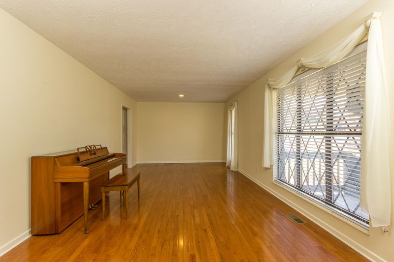 678 Noes Chapel Rd, Morristown, TN 37814