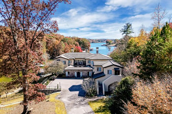 6780 Lakeland Dr, Lenoir City, TN 37772