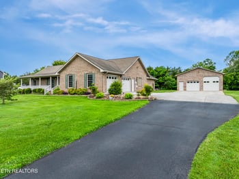 6799 Hickory Creek Rd, Lenoir City, TN 37771