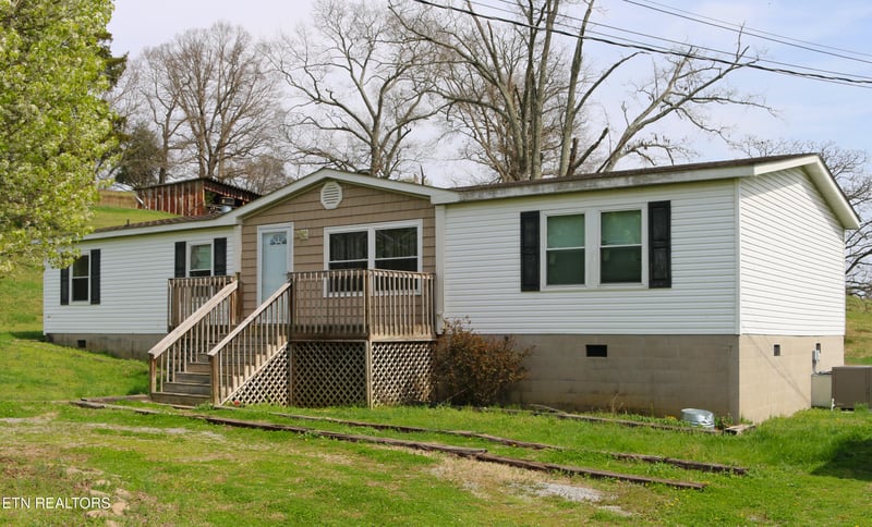 680 Forkners Chapel Rd, Sweetwater, TN 37874