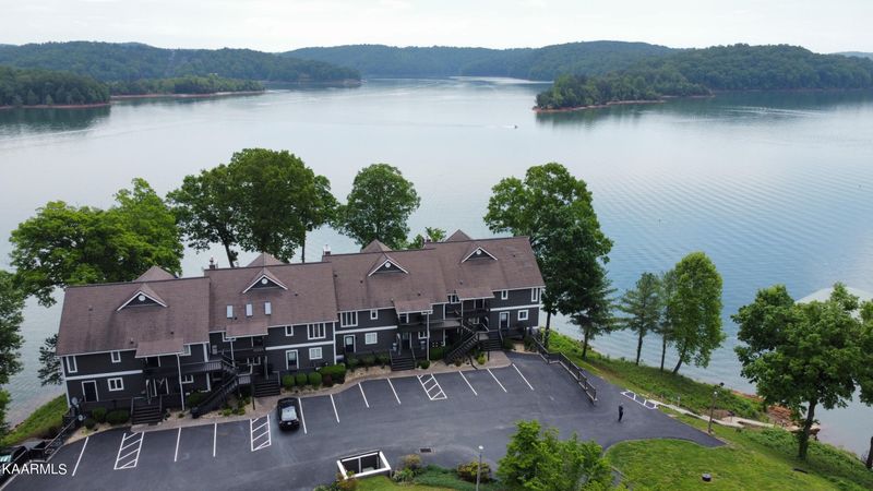 680 Shanghai Landing Ln #6, Lafollette, TN 37766
