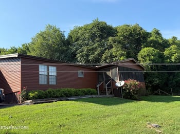 6800 Lakeshore Dr, Rutledge, TN 37861