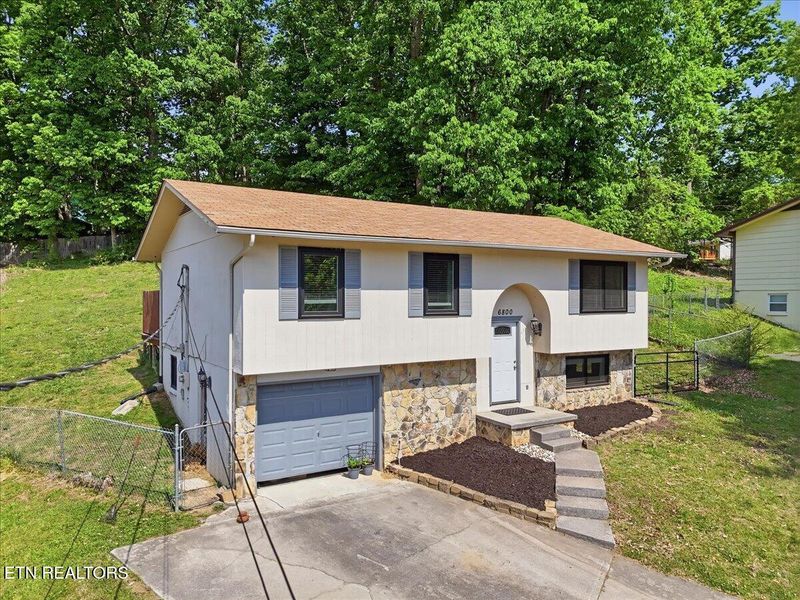 6800 Trousdale Rd, Knoxville, TN 37921