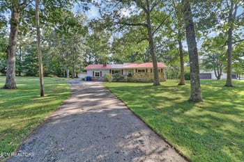 681 Highland Dr, Crossville, TN 38572