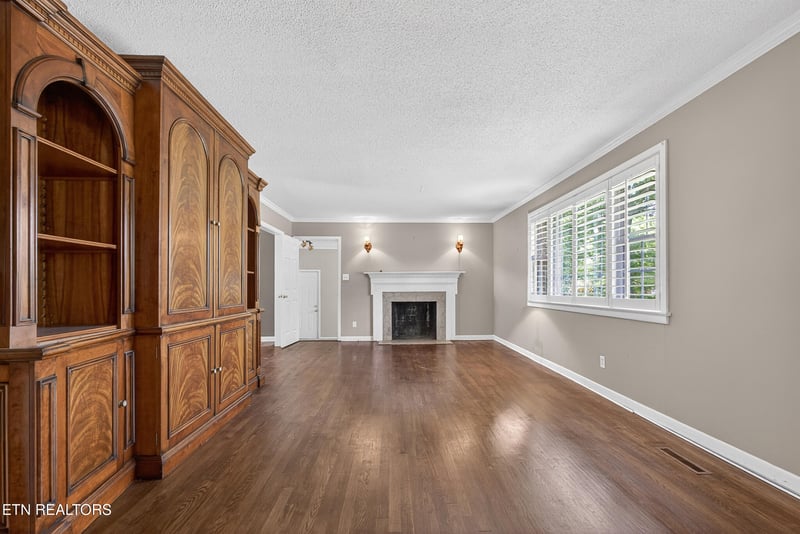 6810 Dorchester Dr, Knoxville, TN 37909