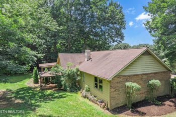 6811 Hunters Tr, Knoxville, TN 37921