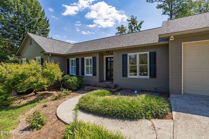 6812 Glenbrook Dr, Knoxville, TN 37919