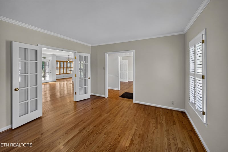 6812 Glenbrook Dr, Knoxville, TN 37919