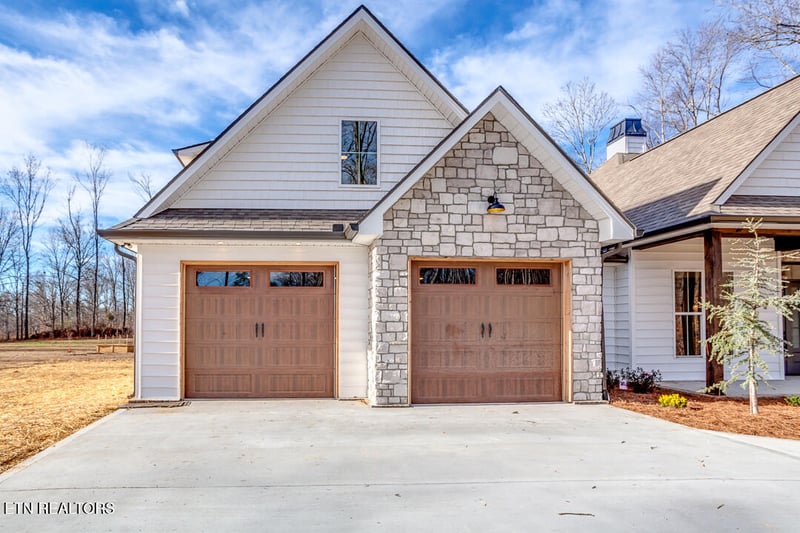 6813 Flint Gap Rd, Knoxville, TN 37914