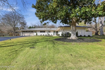 6815 Dorchester Dr, Knoxville, TN 37909