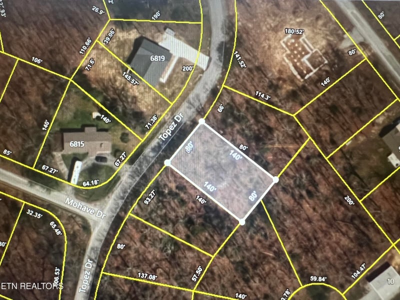 6816 Topez Dr, Crossville, TN 38572