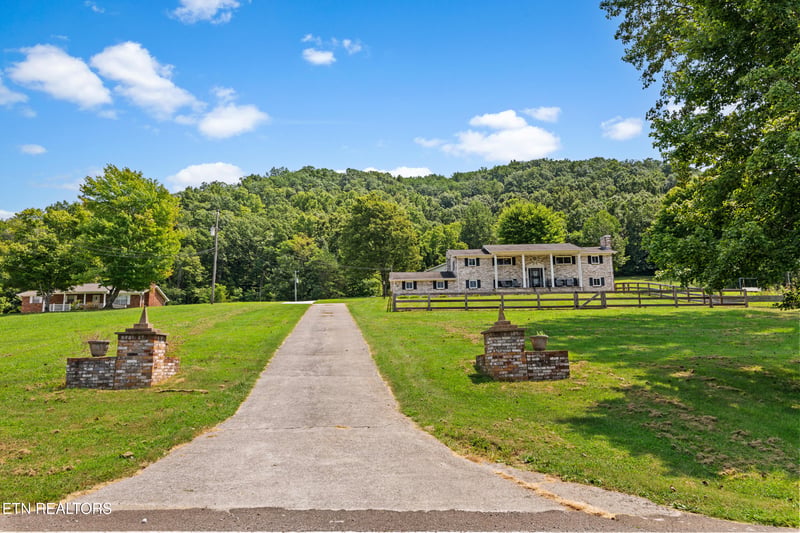 6818 Texas Valley Rd, Knoxville, TN 37938