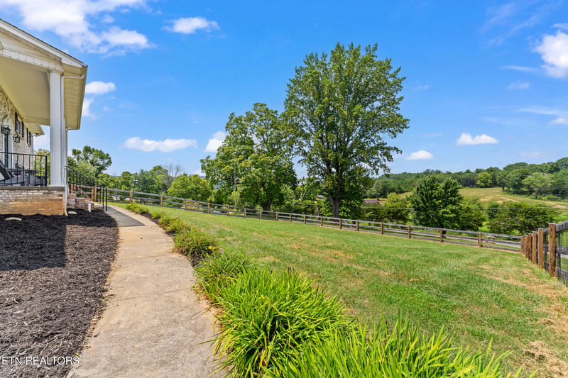 6818 Texas Valley Rd, Knoxville, TN 37938