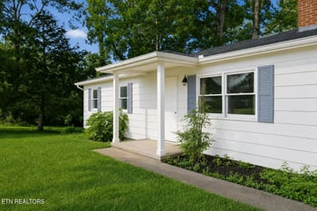 682 Dunbar Rd, Crossville, TN 38572