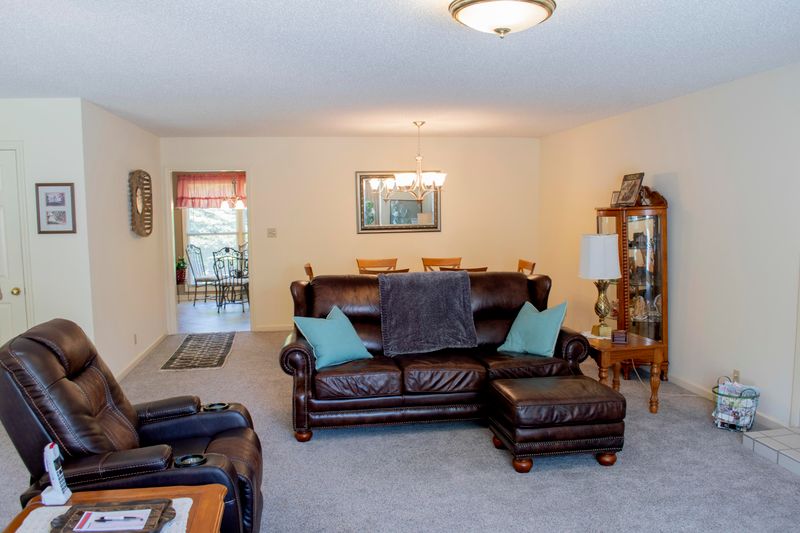 6826 Hunters Tr, Knoxville, TN 37921