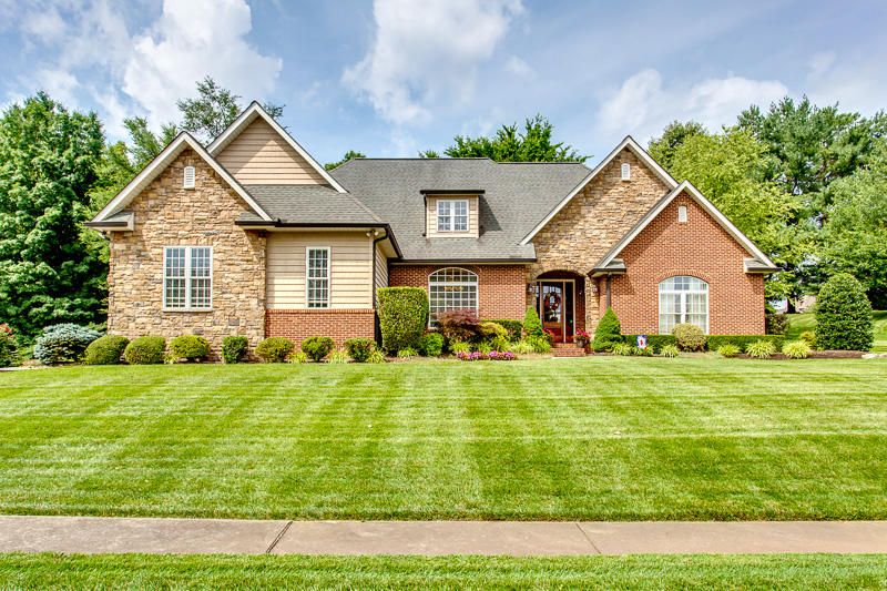 6827 Shadow Creek Rd, Knoxville, TN 37918