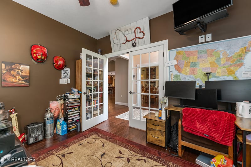 6828 Sunnyview Dr, Knoxville, TN 37914