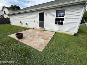6829 Saint Croix Ln, Knoxville, TN 37918