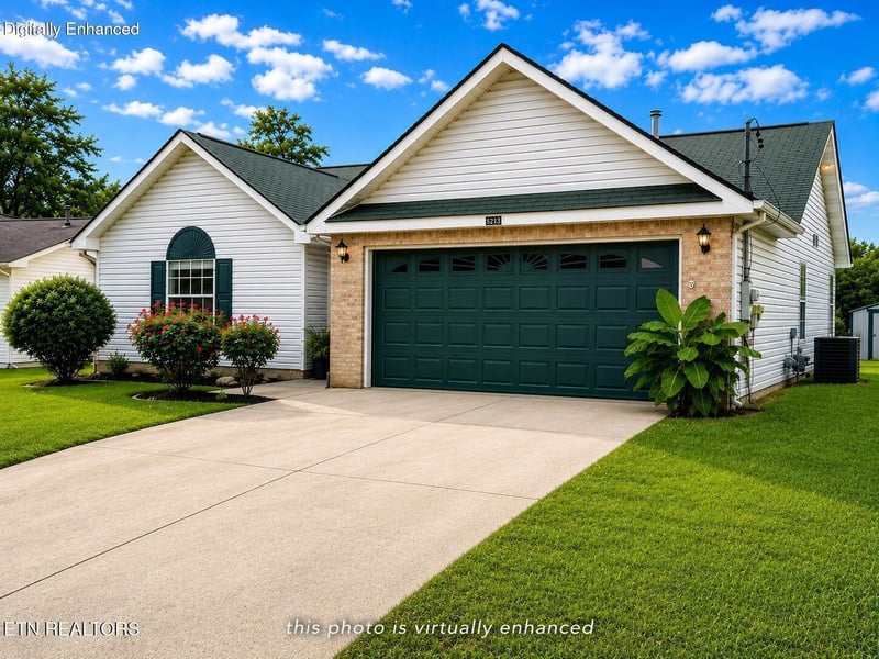 6829 Saint Croix Ln, Knoxville, TN 37918