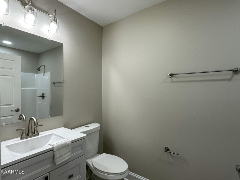 6838 Westgate Rd, Talbott, TN 37877