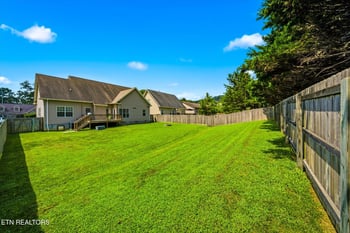6848 Harvest Grove Ln, Knoxville, TN 37918