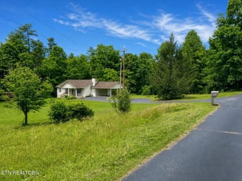 6849 Morgan County Hwy, Lancing, TN 37770