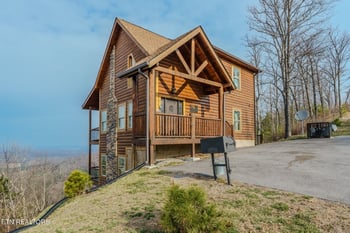 685 Shell Mountain Rd, Sevierville, TN 37876