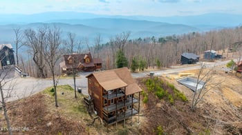 685 Shell Mountain Rd, Sevierville, TN 37876