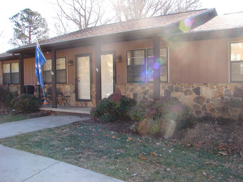 6850 Langston Dr, Knoxville, TN 37918