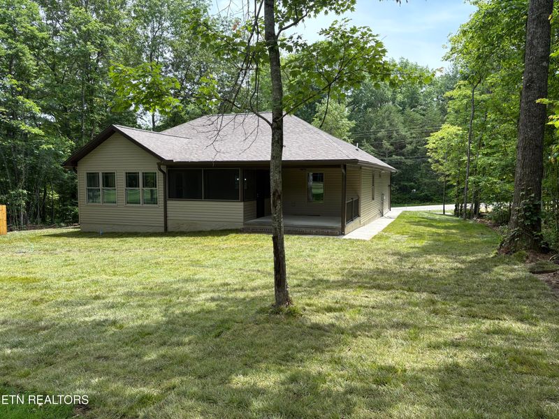 686 Westchester Dr, Crossville, TN 38558