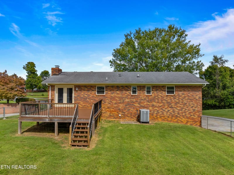 6864 Westgate Cir, Talbott, TN 37877