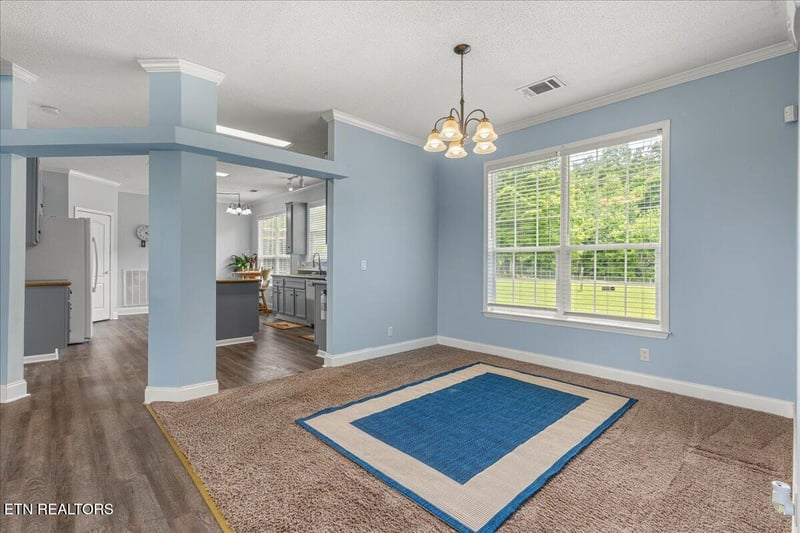687 E Farrell St, Niota, TN 37826