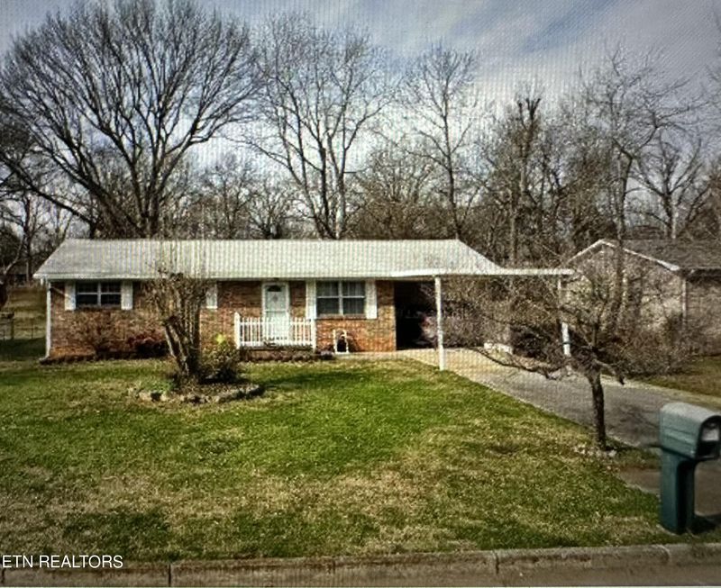 687 Grant St, Alcoa, TN 37701