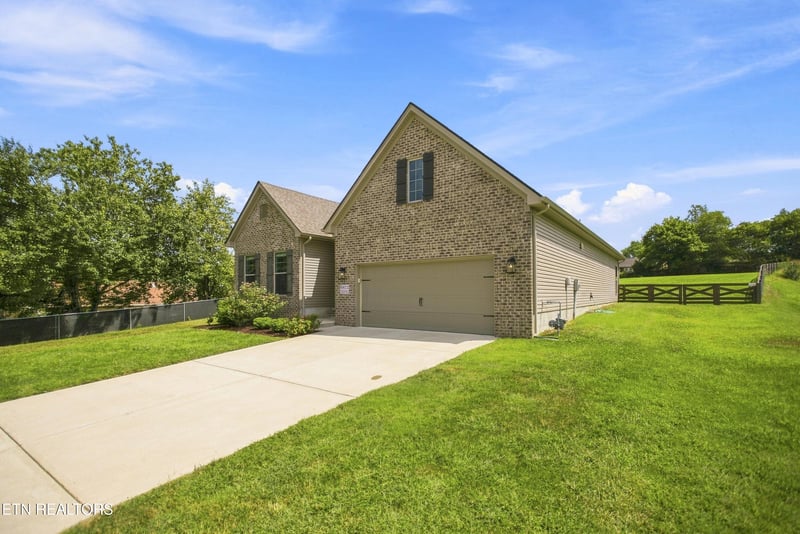 6872 Beeler Rd, Knoxville, TN 37918