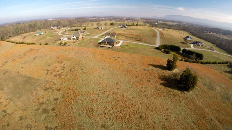 688 Winding Creek Way, Walland, TN 37886