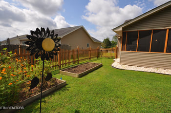 6880 Harvest Grove Ln, Knoxville, TN 37918