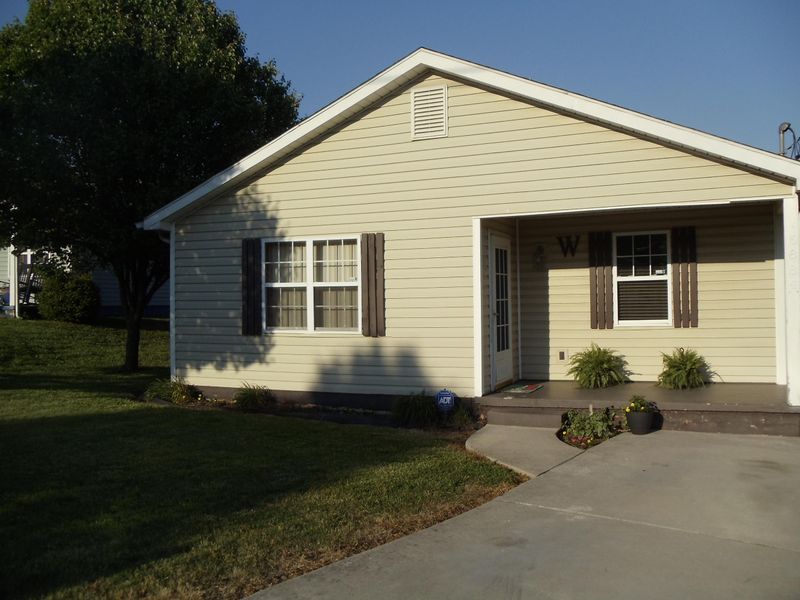 6884 September Ln, Knoxville, TN 37924