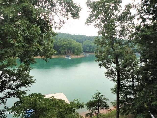 689 Big Creek Rd, Lafollette, TN 37766