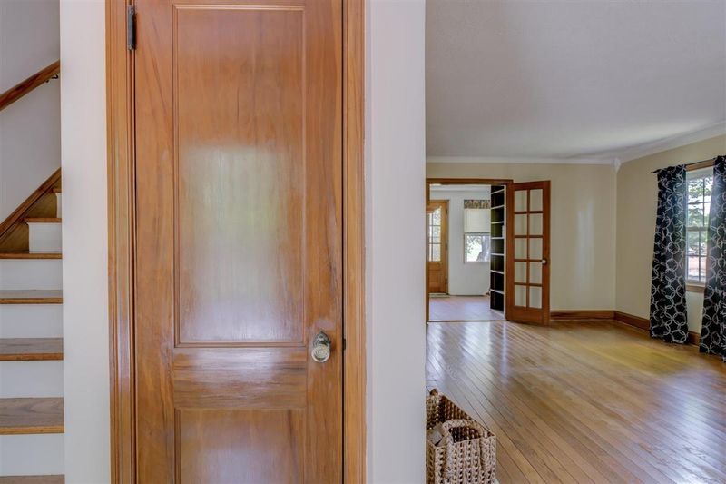 689 E Hunt Rd, Alcoa, TN 37701