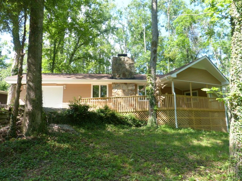 69 Hickory Hill, Pleasant Hill, TN 38578