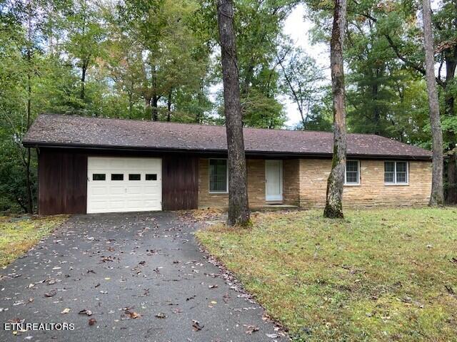 69 Laurel Dr, Sparta, TN 38583