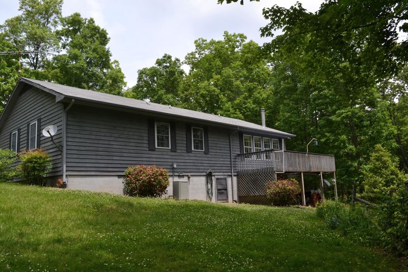 69 Scenic Pl, Monterey, TN 38574
