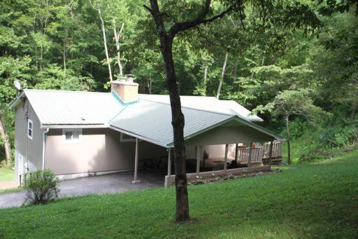 690 Green Welch Rd, Washburn, TN 37888